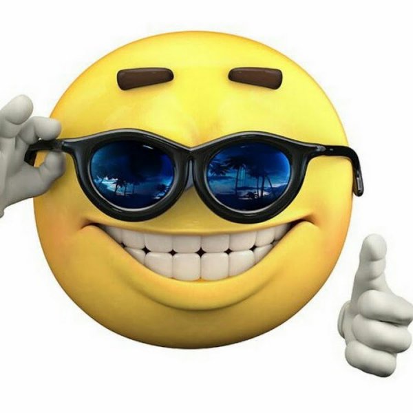 Смайлик в очках