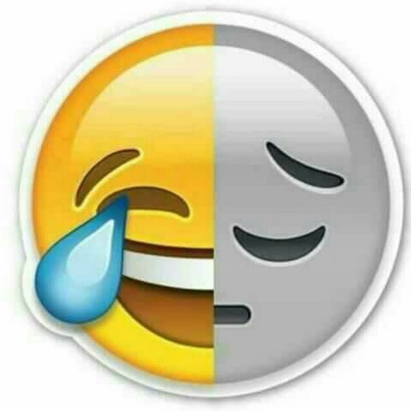 Смайлик смеется и плачет
