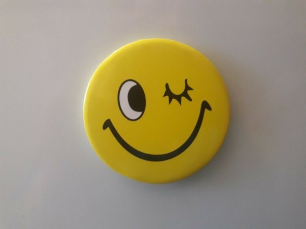 Магнитик с улыбочкой