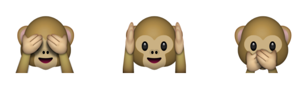 Обезьянка закрывает глаза