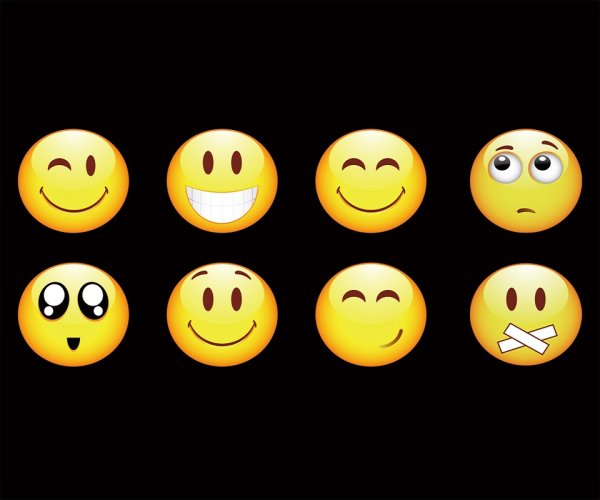 Чёрный фон со множество смайликов