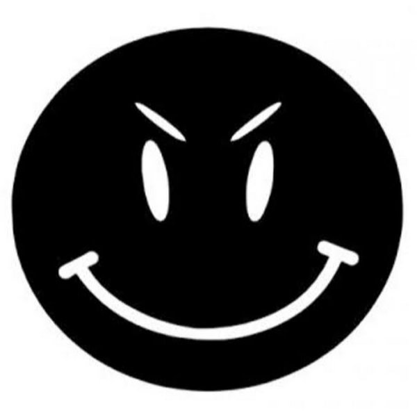 Злой смайлик черно белый