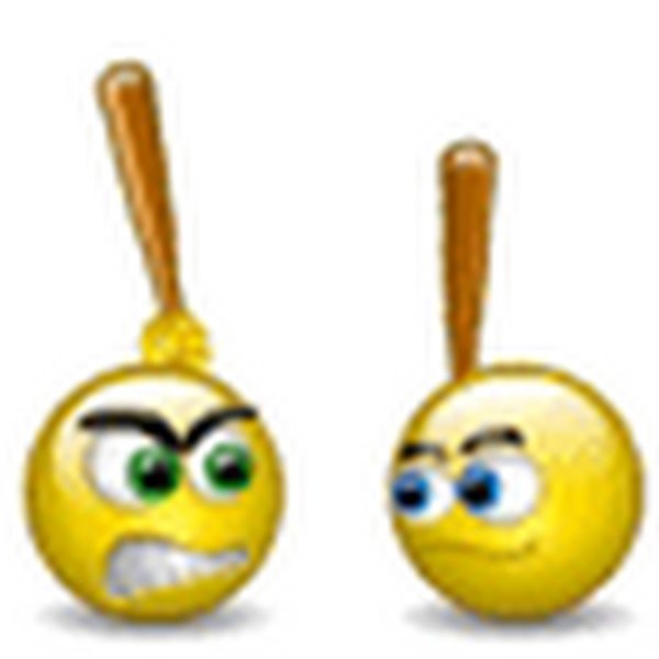 Смайлики дерутся