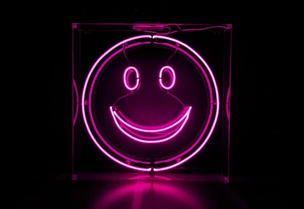 Смайлик неон