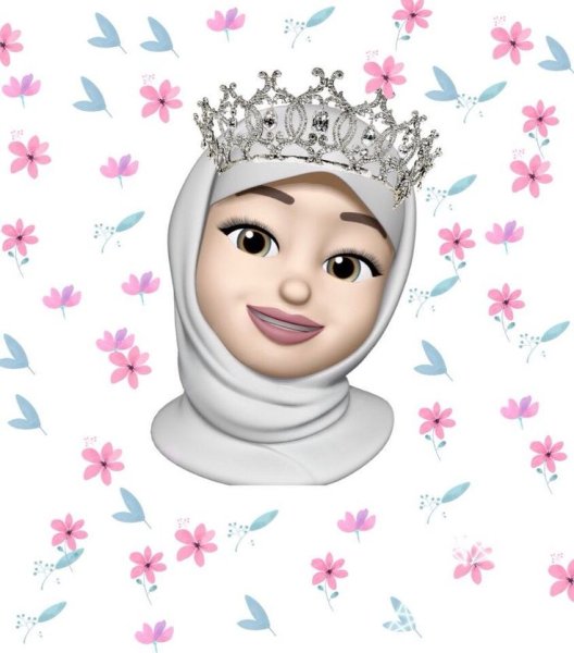 Девочка в хиджабе с короной