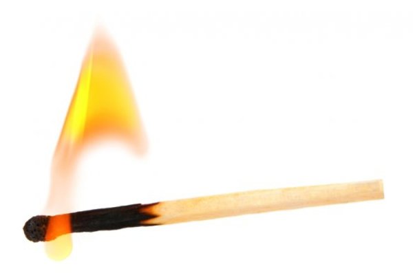 Спичка с огнем