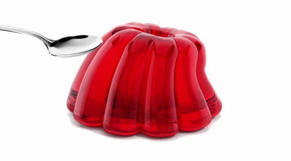 Желе на белом фоне