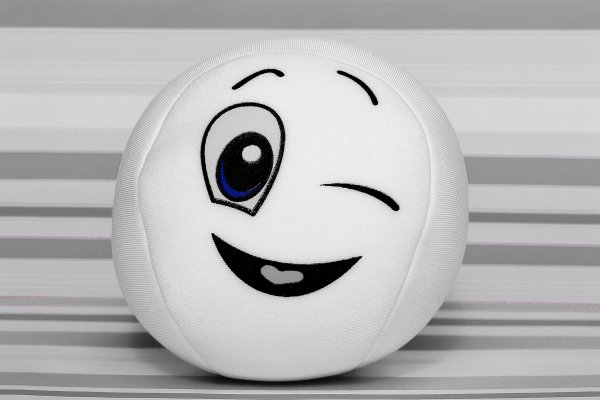 Подмигивающий смайлик