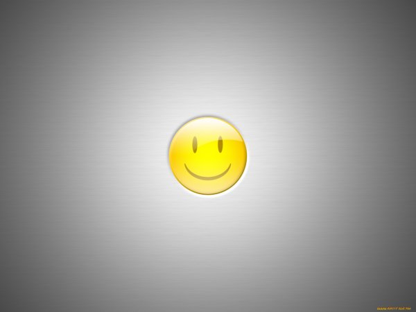 Смайлик на сером фоне