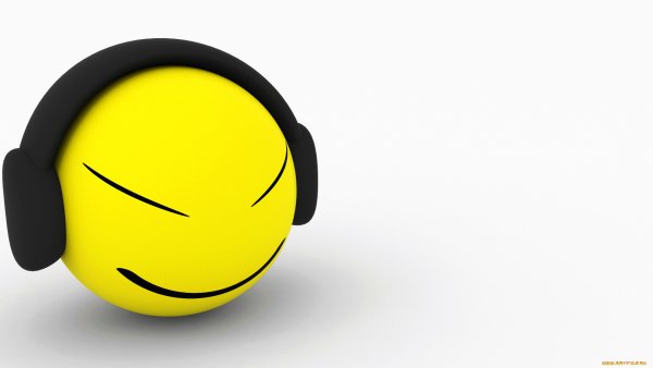 Смайлик на желтом фоне