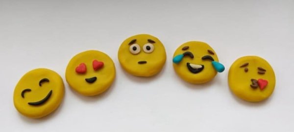 Смайлики из полимерной глины