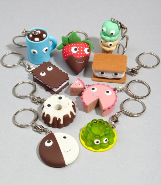 Брелки из глины