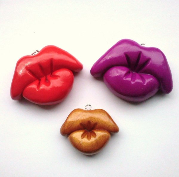 Губы из пластилина