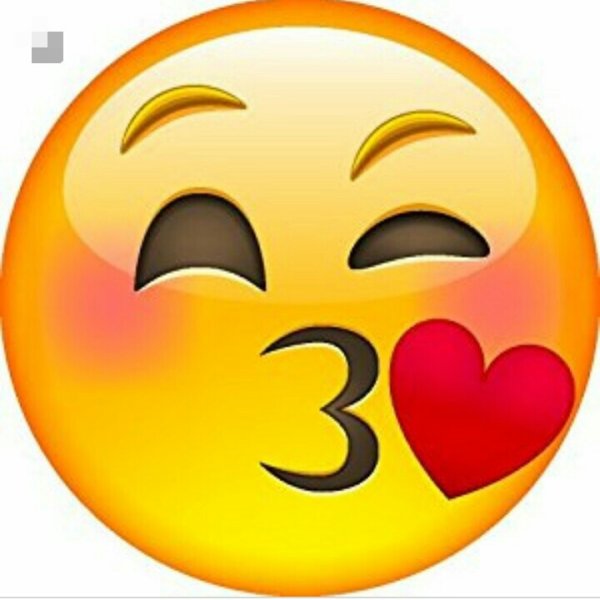 Большой Смайл поцелуй