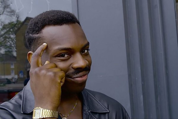 Задумчивый смайлик черно белый