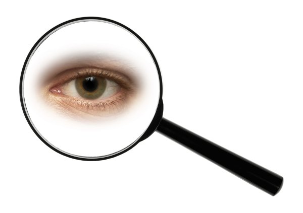 Глаз через лупу