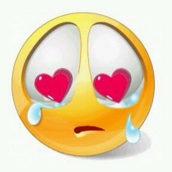 Плачущий смайлик с сердечками