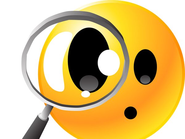 Смайл с биноклем