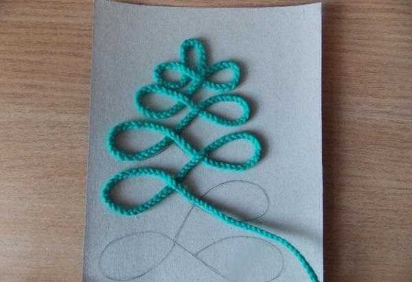 Открытка елочка из пряжи