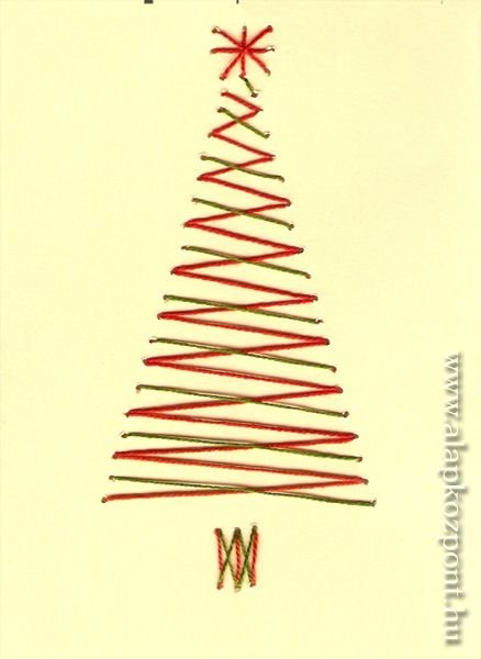 Новогодняя открытка с елкой из ниток