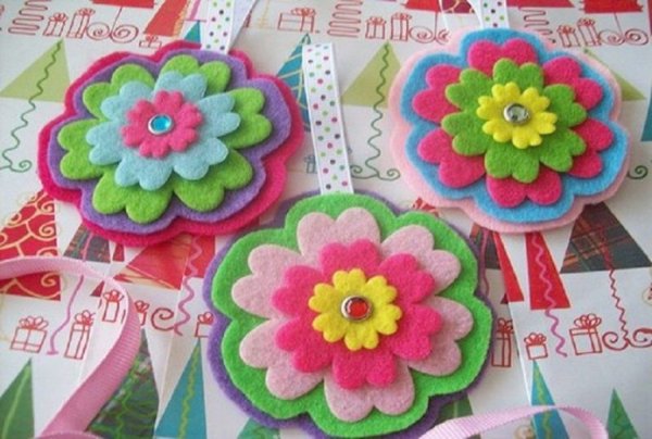 Открытка с цветами из фетра