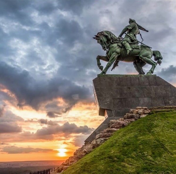 Салават Юлаев памятник Башкирии