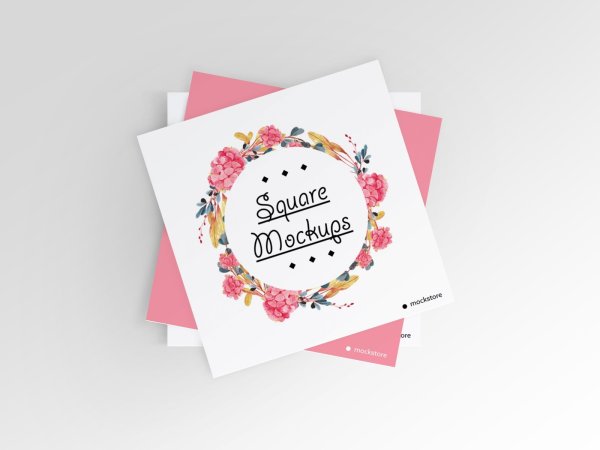 Мокап квадратной открытки