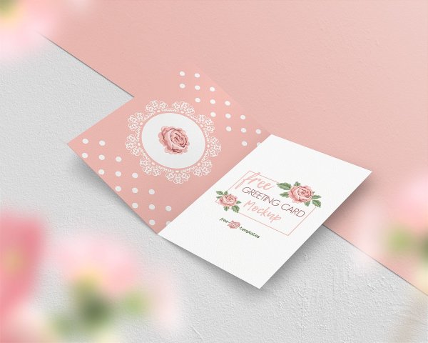 Мокап конверт с приглашением