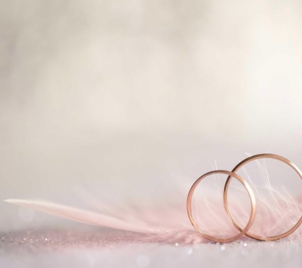 Свадебный фон с кольцами