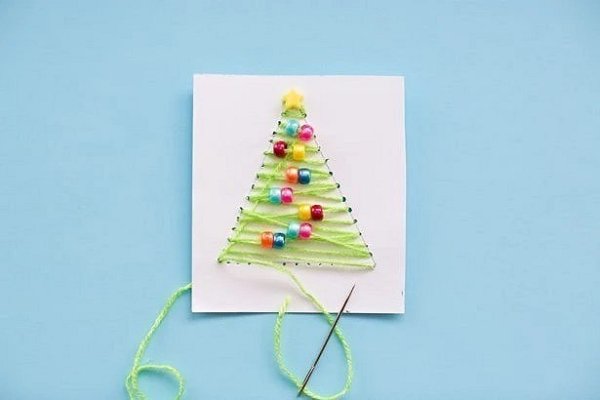 Открытка елочка из пряжи