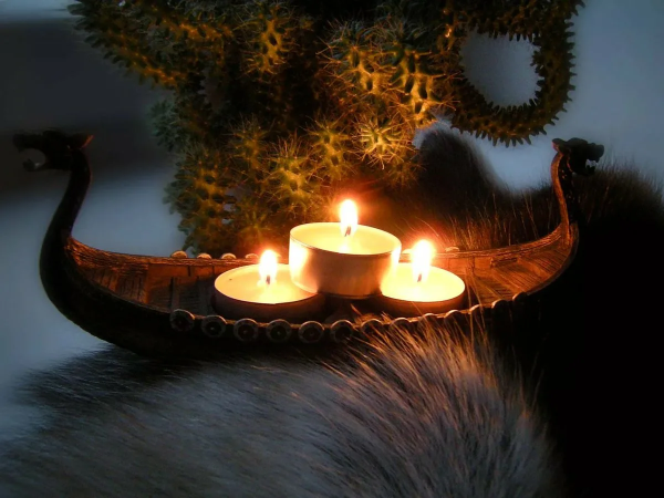 С Йолем открытка