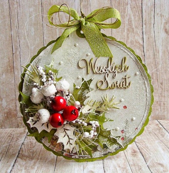 Новогодняя открытка в форме шара