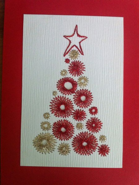 Елка в технике стринг-арт