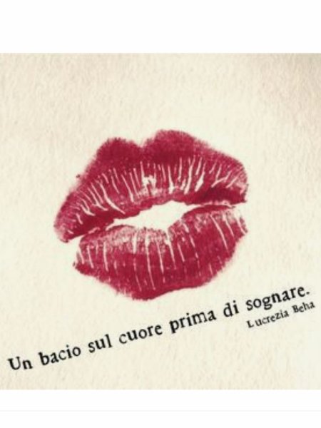 Поцелуй на бумаге помадой