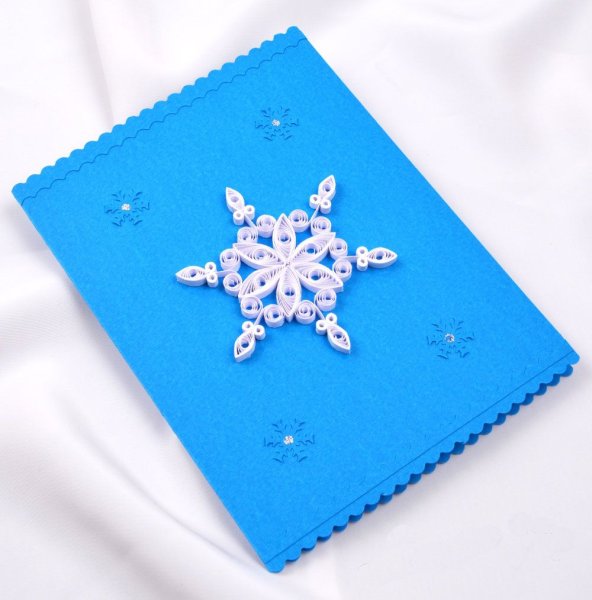 Снежинки цветные