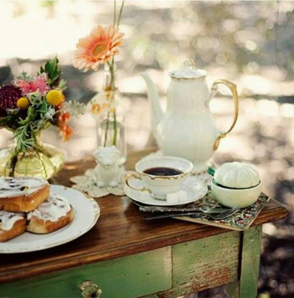 Чайный стол