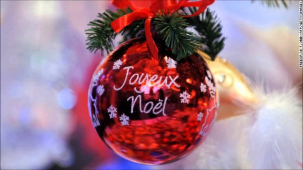 Открытка с новым годом на французском языке