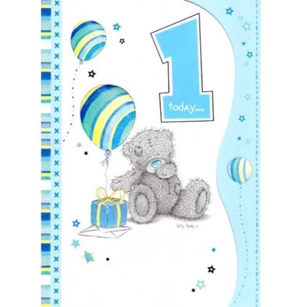 С первым месяцем мальчика