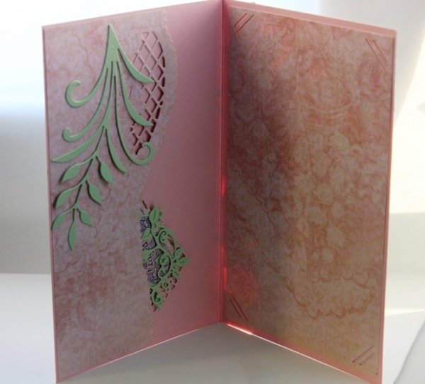 Внутри открытки украсить