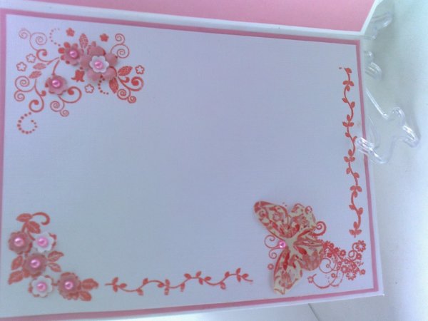 Внутри открытки украсить