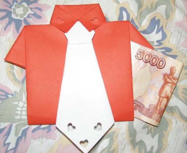 Бумажная рубашка