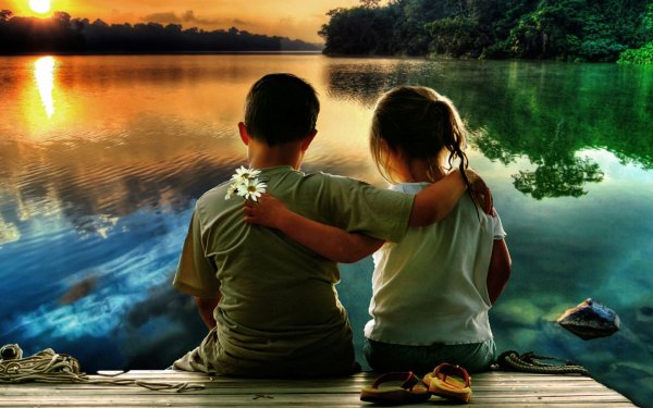 Влюбленные на берегу моря