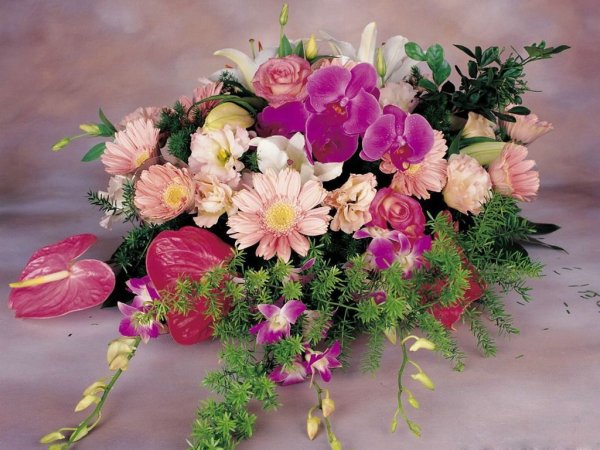 Красивый букет цветов