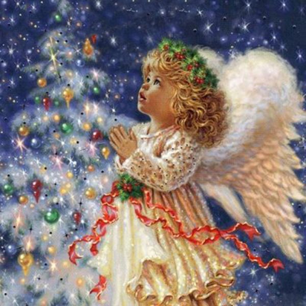 Рождественская елка с ангелами