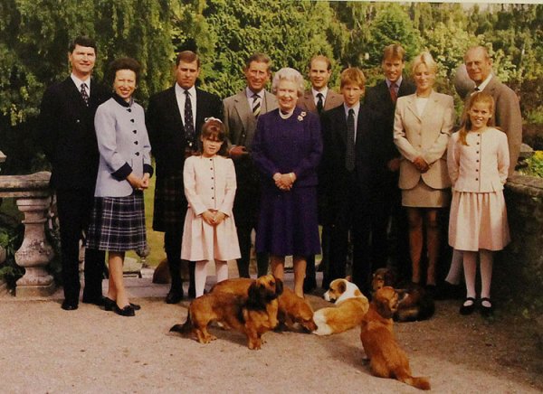 Байден и Елизавета 2