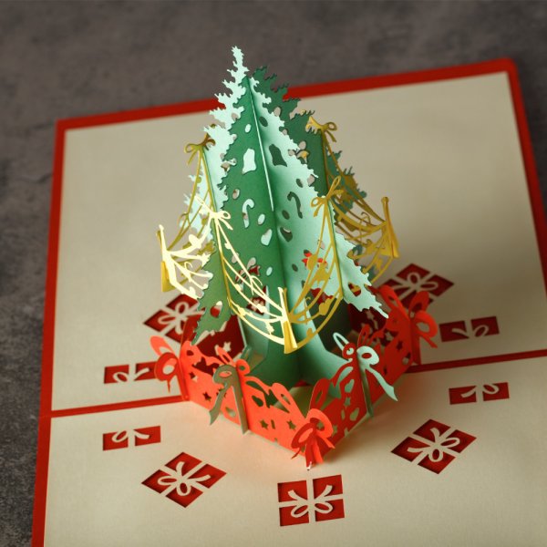 Открытка с объемной елочкой