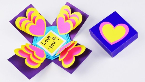 Открытка с сюрпризом