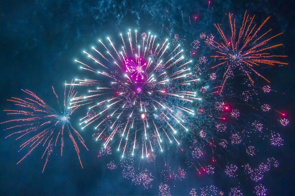 Красивый салют