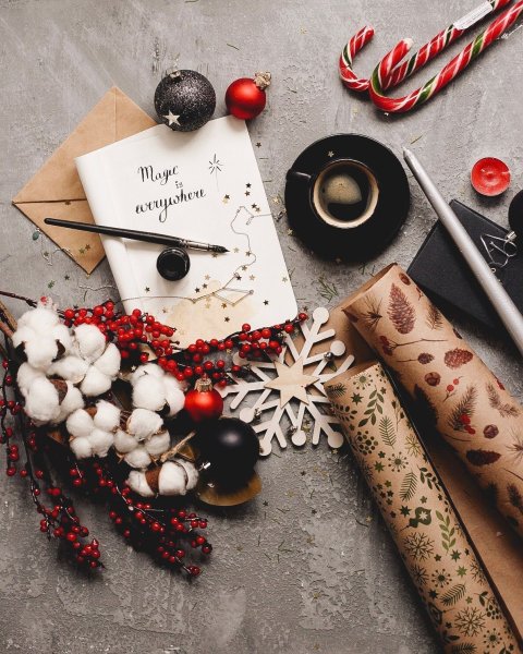 Новогодние обои на планшет эстетичные