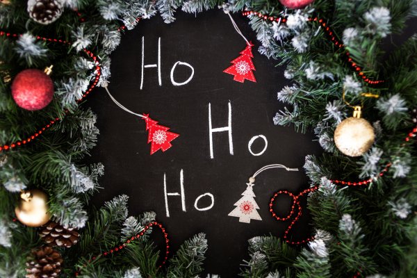 Новый год красный